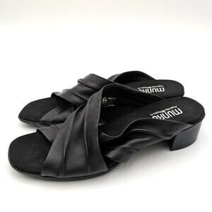 Munro Lee Slide Sandal Crisscross Strap Women's Black Lamb Size US8N EU38.5